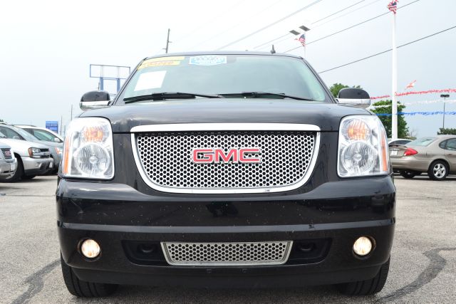 2007 GMC Yukon EX - DUAL Power Doors