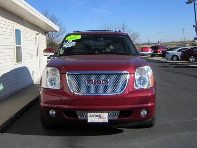 2007 GMC Yukon JLX Plus