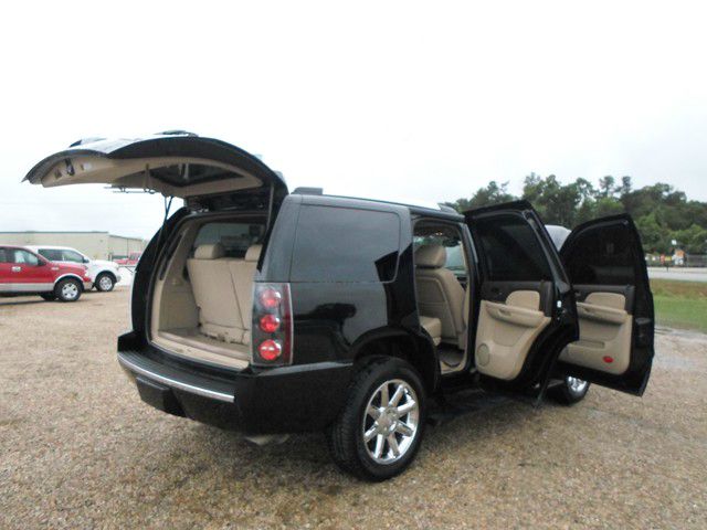 2007 GMC Yukon EX - DUAL Power Doors