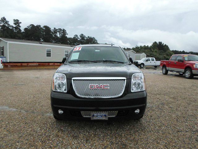 2007 GMC Yukon EX - DUAL Power Doors