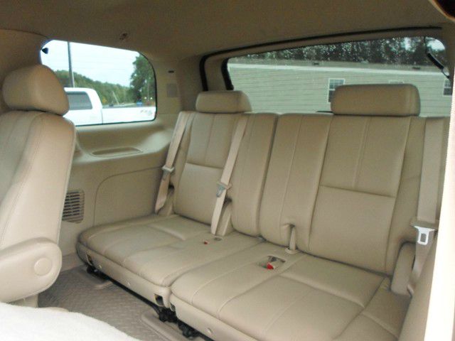 2007 GMC Yukon EX - DUAL Power Doors