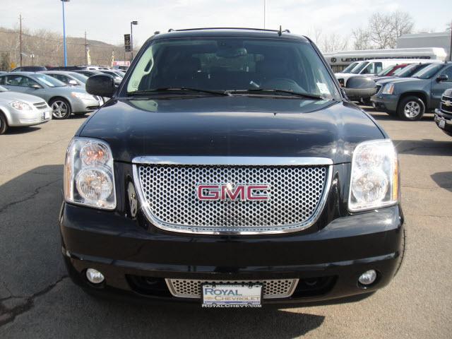 2007 GMC Yukon EX Sedan 4D