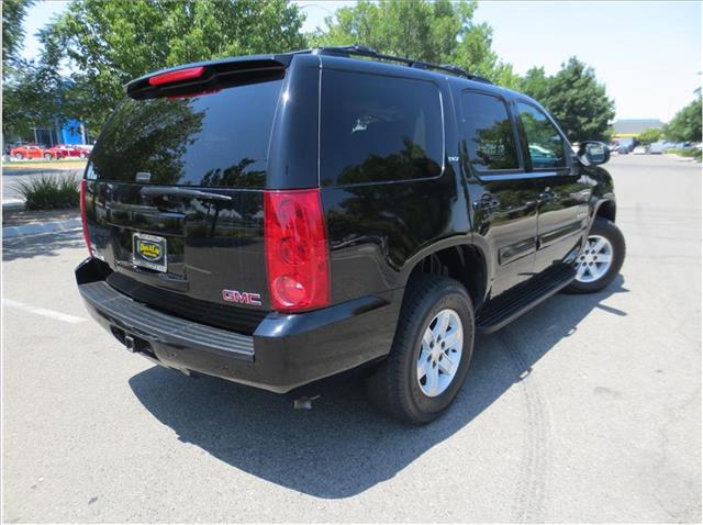 2007 GMC Yukon 4DR WGN I4 LX