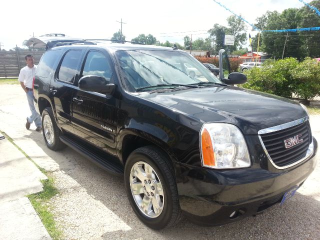 2007 GMC Yukon Reg Cab 124 WB SLT