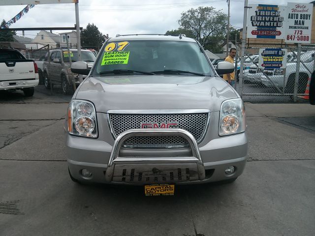 2007 GMC Yukon EX - DUAL Power Doors