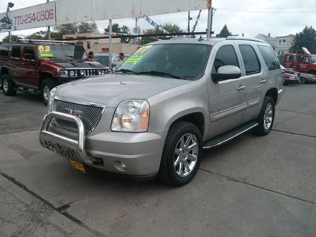 2007 GMC Yukon EX - DUAL Power Doors