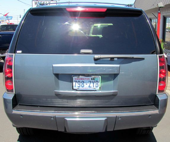 2007 GMC Yukon EX - DUAL Power Doors