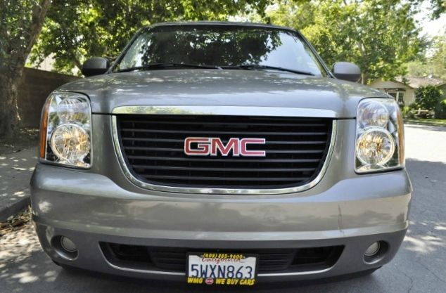 2007 GMC Yukon 4dr 4.6L Eddie Bauer