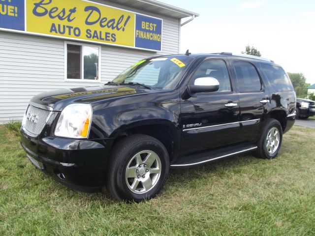 2007 GMC Yukon LS Regular Cab Short Bed 2WD