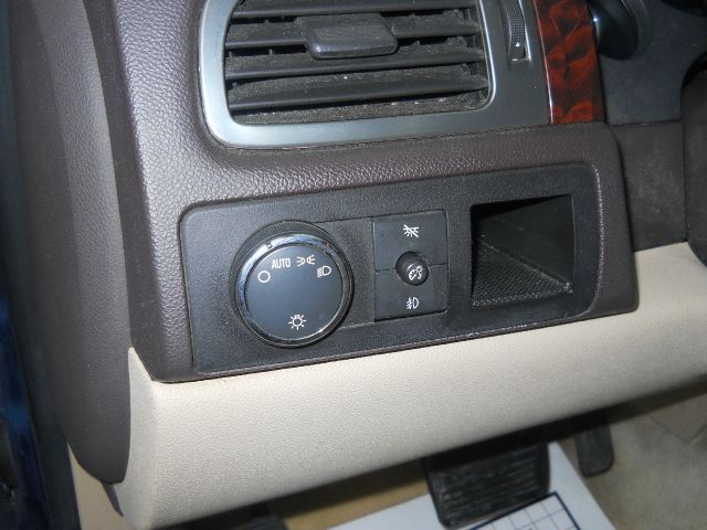 2007 GMC Yukon EX - DUAL Power Doors