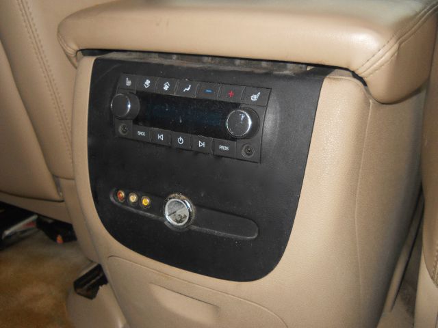 2007 GMC Yukon EX - DUAL Power Doors