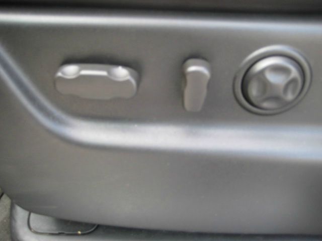 2007 GMC Yukon EX - DUAL Power Doors