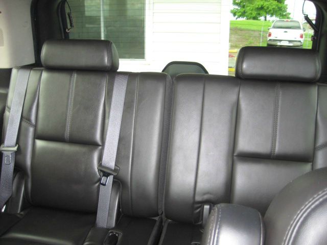 2007 GMC Yukon EX - DUAL Power Doors