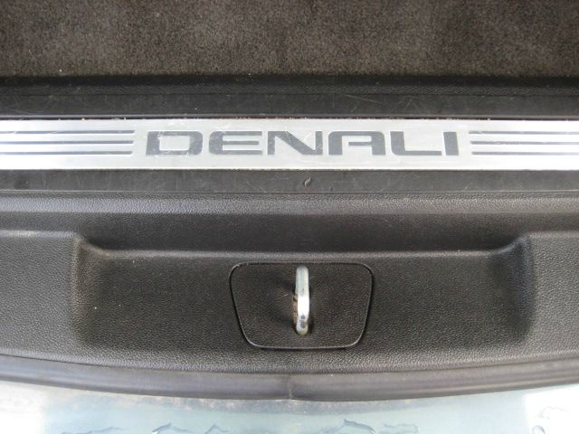 2007 GMC Yukon EX - DUAL Power Doors