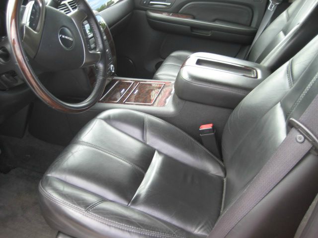 2007 GMC Yukon EX - DUAL Power Doors