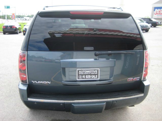 2007 GMC Yukon EX - DUAL Power Doors