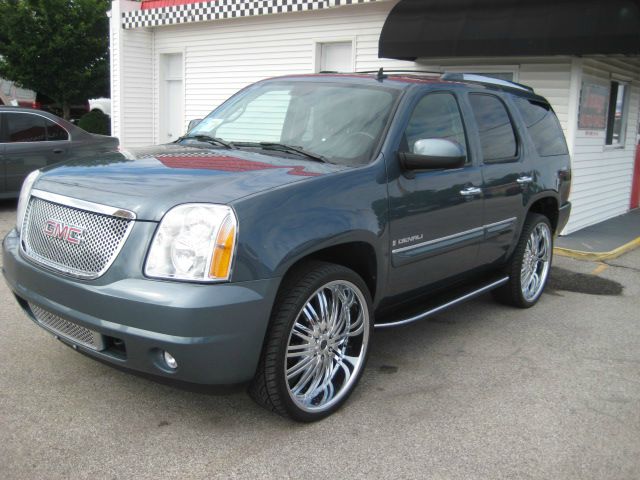 2007 GMC Yukon EX - DUAL Power Doors