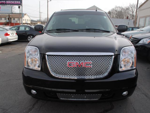 2007 GMC Yukon EX Sedan 4D