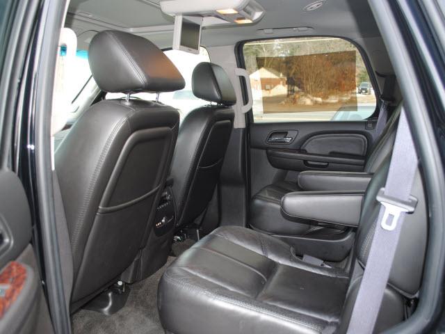 2007 GMC Yukon EX Sedan 4D