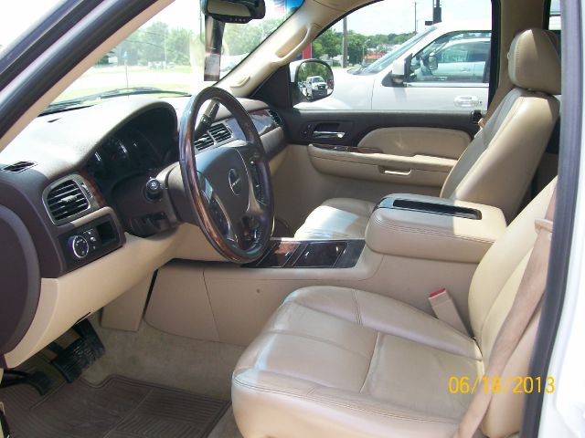 2007 GMC Yukon EX - DUAL Power Doors