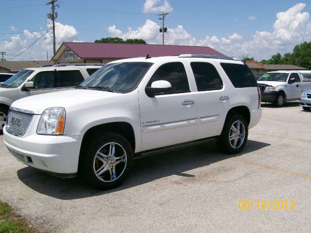 2007 GMC Yukon EX - DUAL Power Doors