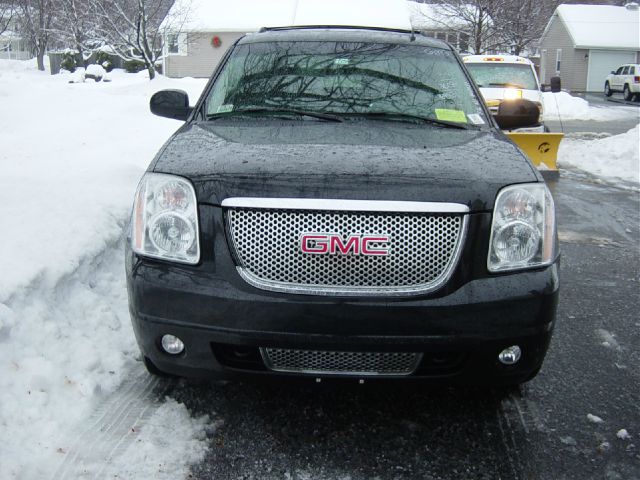 2007 GMC Yukon EX - DUAL Power Doors