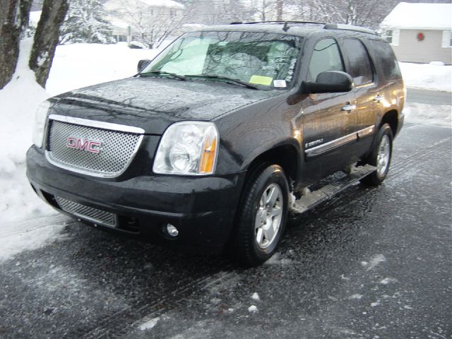 2007 GMC Yukon EX - DUAL Power Doors