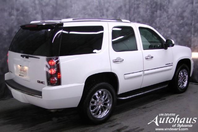 2007 GMC Yukon EX Sedan 4D