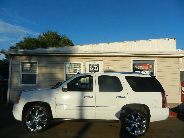 2007 GMC Yukon EX - DUAL Power Doors