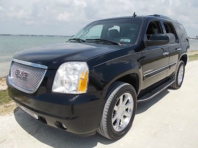 2007 GMC Yukon LS NICE