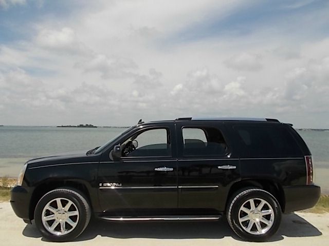 2007 GMC Yukon LS NICE