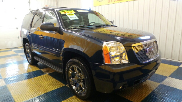 2007 GMC Yukon Ram 3500 Diesel 2-WD