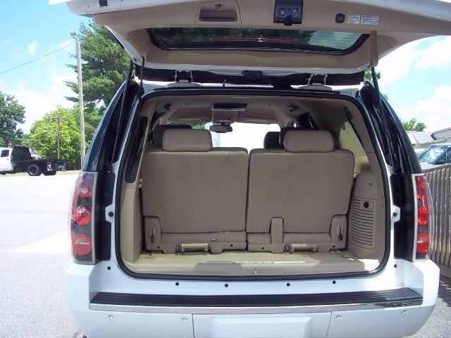 2007 GMC Yukon EX - DUAL Power Doors