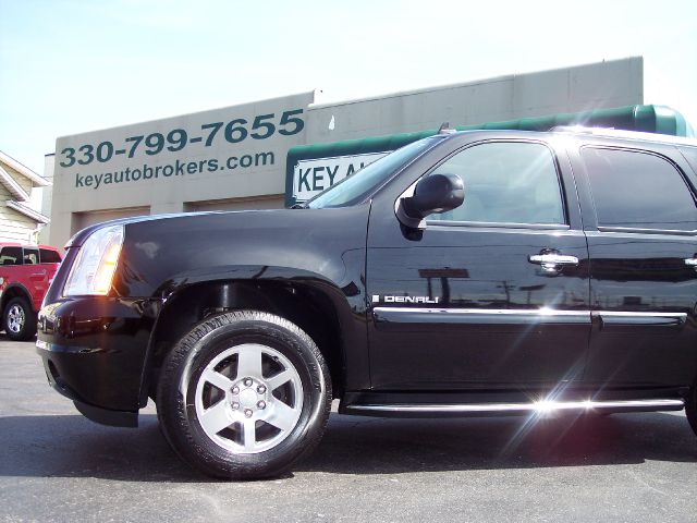 2007 GMC Yukon REG CAB BASE