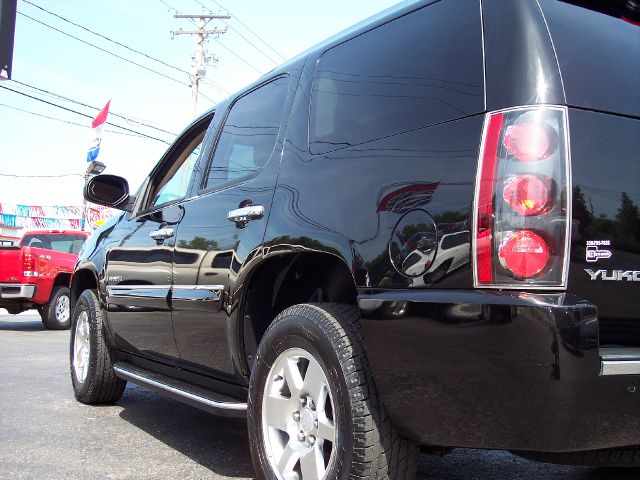 2007 GMC Yukon REG CAB BASE