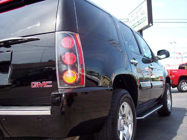 2007 GMC Yukon REG CAB BASE