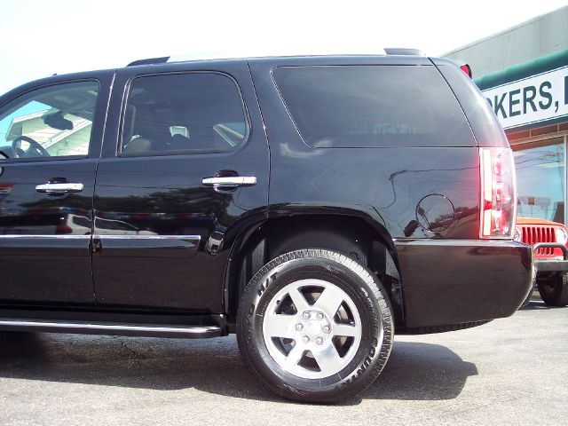 2007 GMC Yukon REG CAB BASE