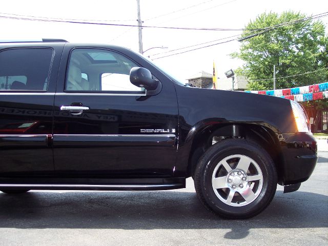 2007 GMC Yukon REG CAB BASE