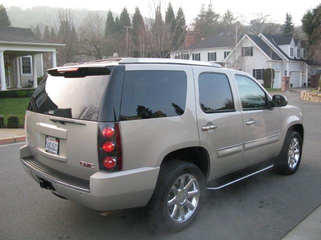 2007 GMC Yukon EX Sedan 4D