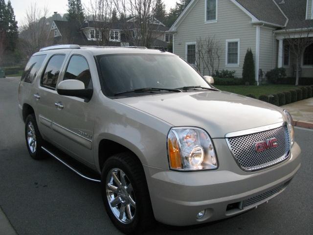 2007 GMC Yukon EX Sedan 4D