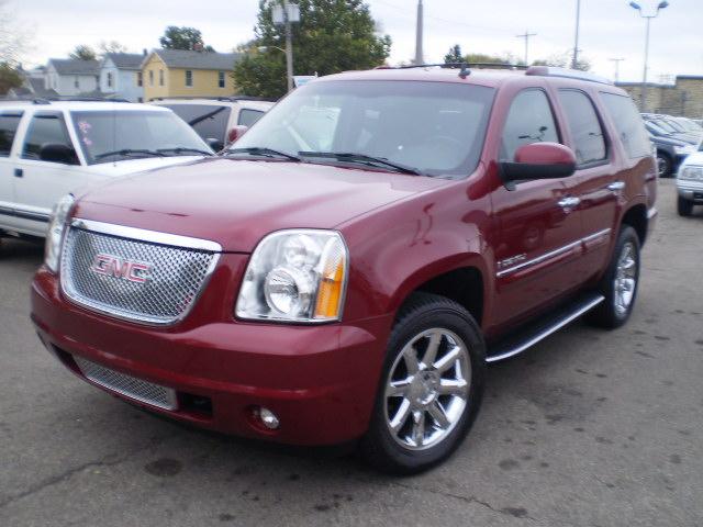 2008 GMC Yukon EX - DUAL Power Doors