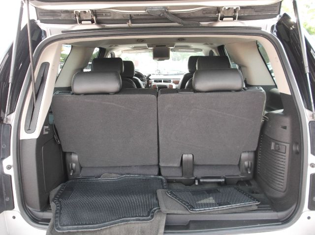 2008 GMC Yukon EX - DUAL Power Doors