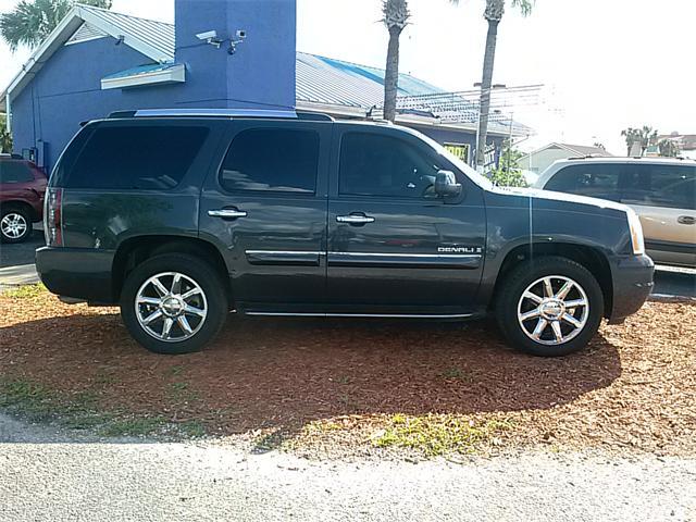 2008 GMC Yukon EX Sedan 4D