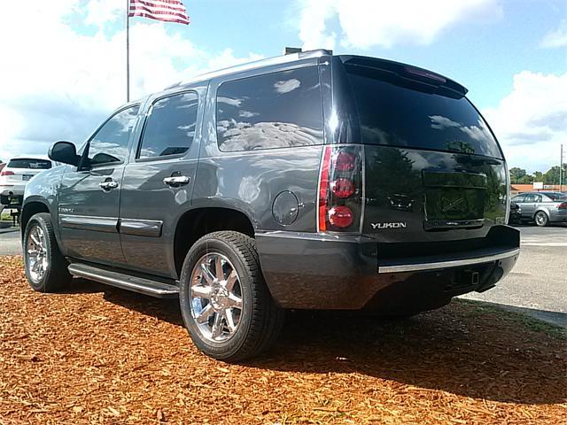 2008 GMC Yukon EX Sedan 4D