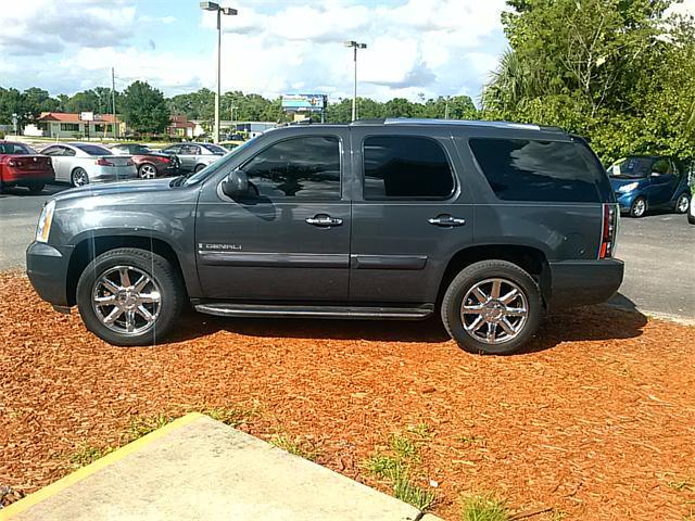 2008 GMC Yukon EX Sedan 4D