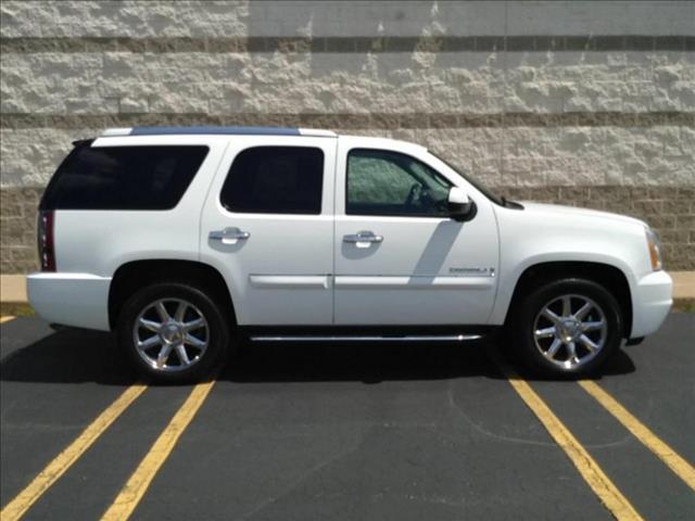 2008 GMC Yukon EX Sedan 4D