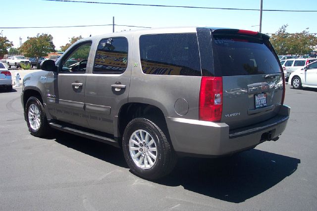 2008 GMC Yukon 4DR SDN I4 EX AT