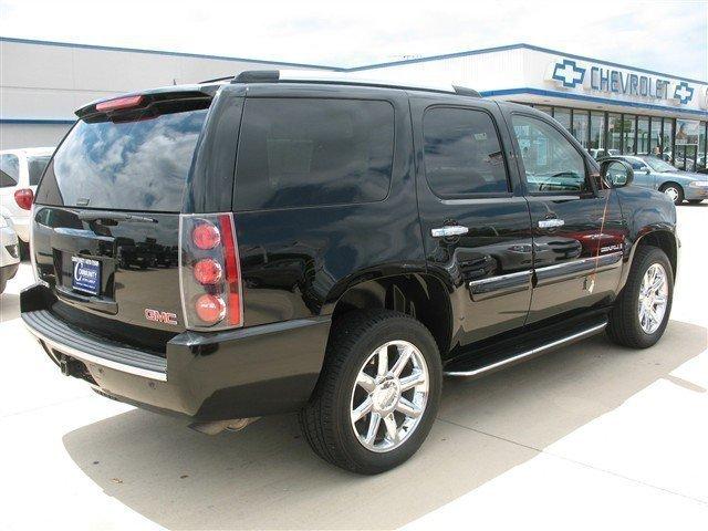 2008 GMC Yukon EX Sedan 4D