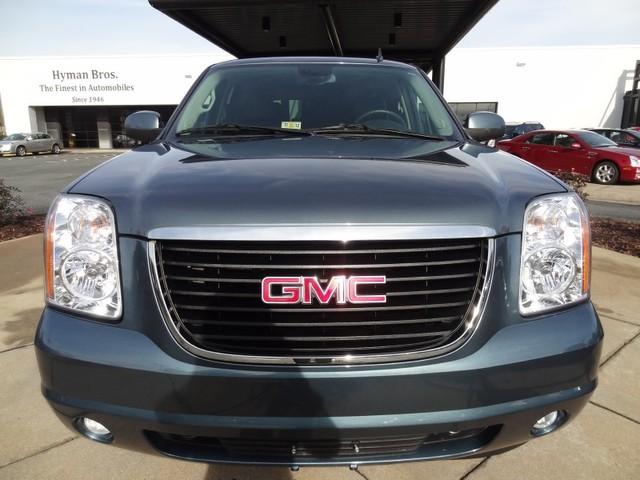 2008 GMC Yukon Aspen