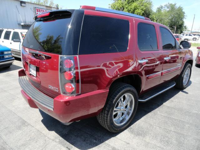 2008 GMC Yukon Unknown